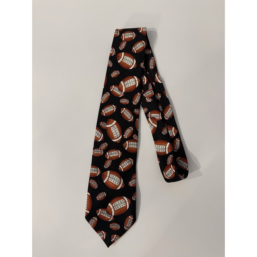 Beverly Hills Polo Club Mens Tie Football NFL College Football Theme L56" W4"